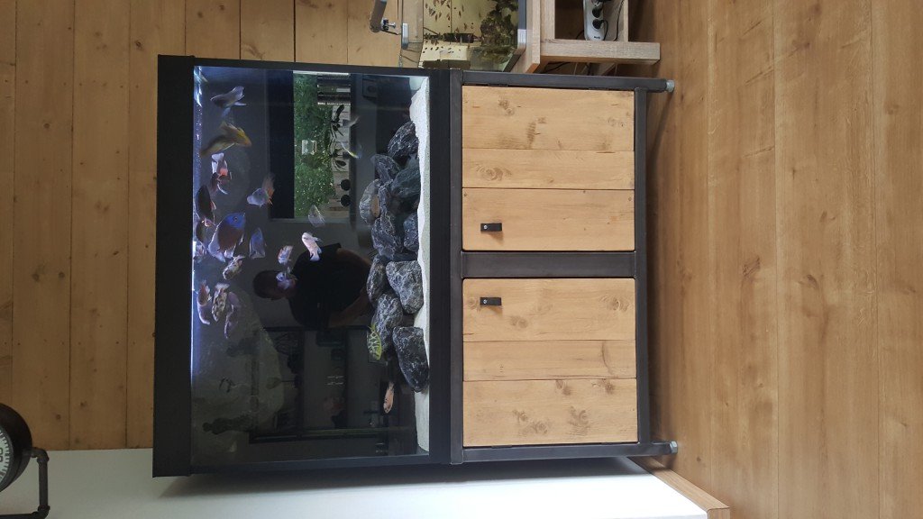 Bak op maat gemaakt 500 liter stalen frame zelf bouw